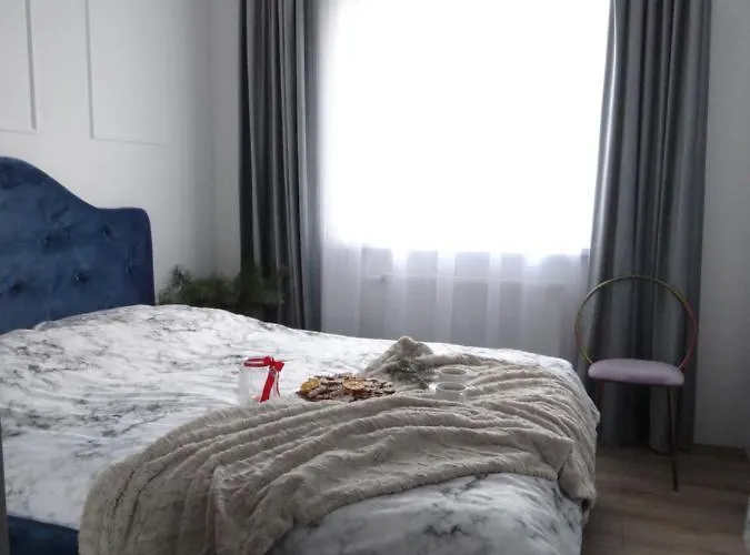 Apartament River House *